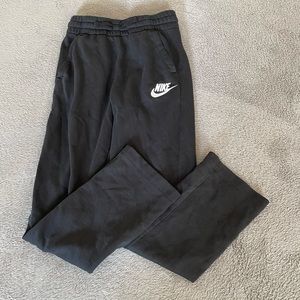 Nike black sweatpants youth
